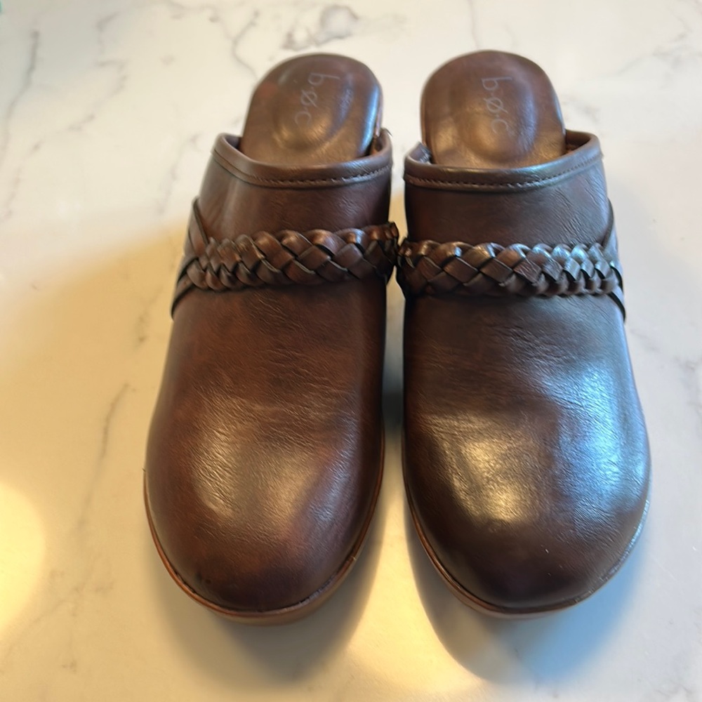 BOC Journi brown clogs